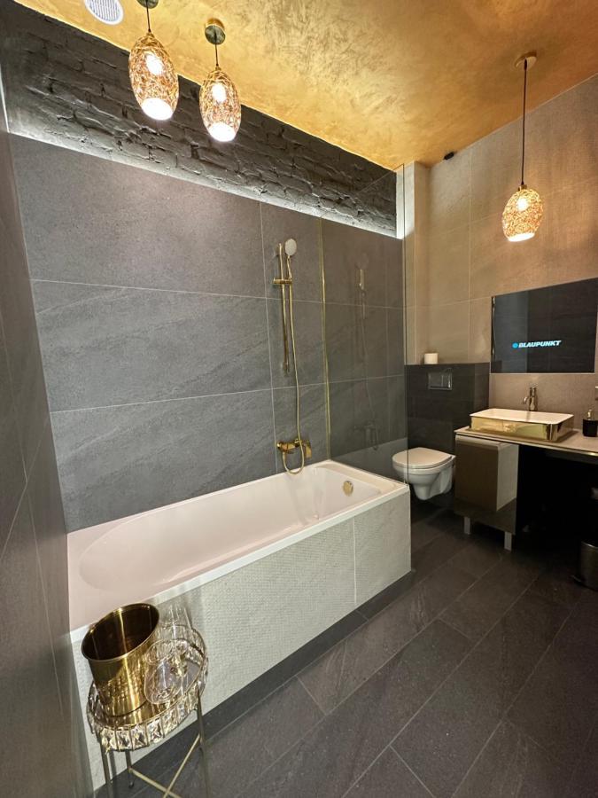 Darkhouse Flaviker Apartment Lodz  Exterior photo
